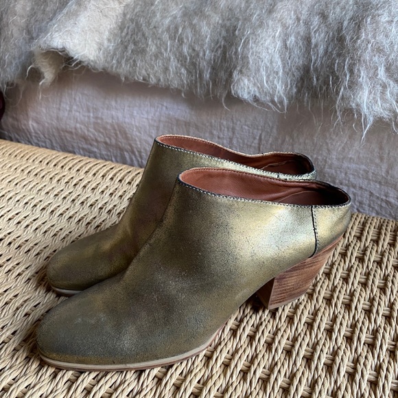 rachel comey mars mule
